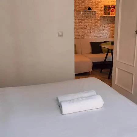 Apartment En Centro Con Vistas A La Plaza Alameda De Hercules - Hasta 7 Personas *